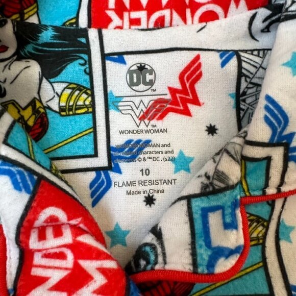 DC Wonder Woman Super Hero Girls Button Up Nightgown Girls Size 10 - Picture 3 of 5